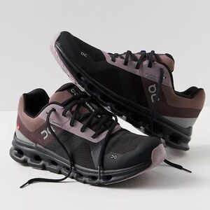 New On Cloudrunners Sneakers Black Grape